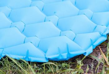 Uppblåsbart liggunderlag banner