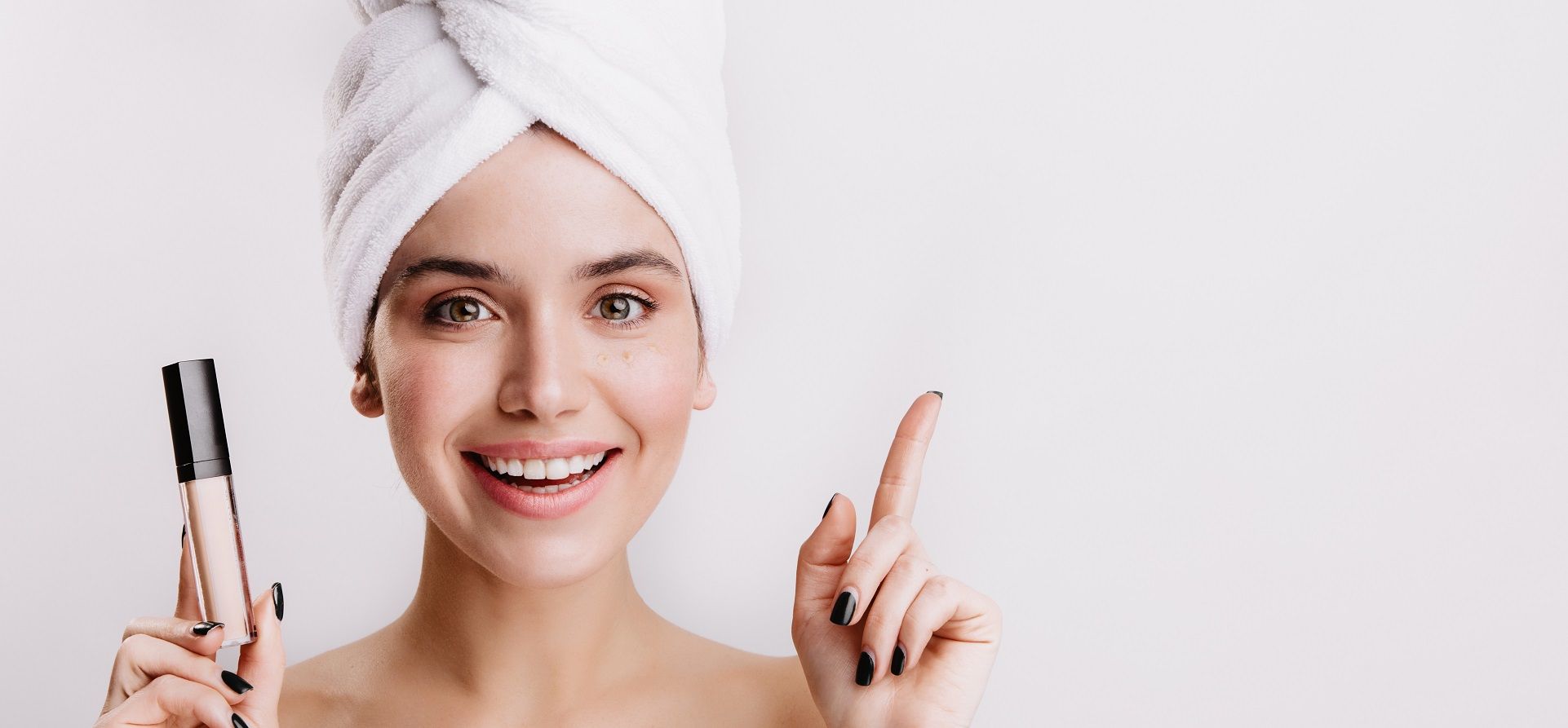 concealer banner