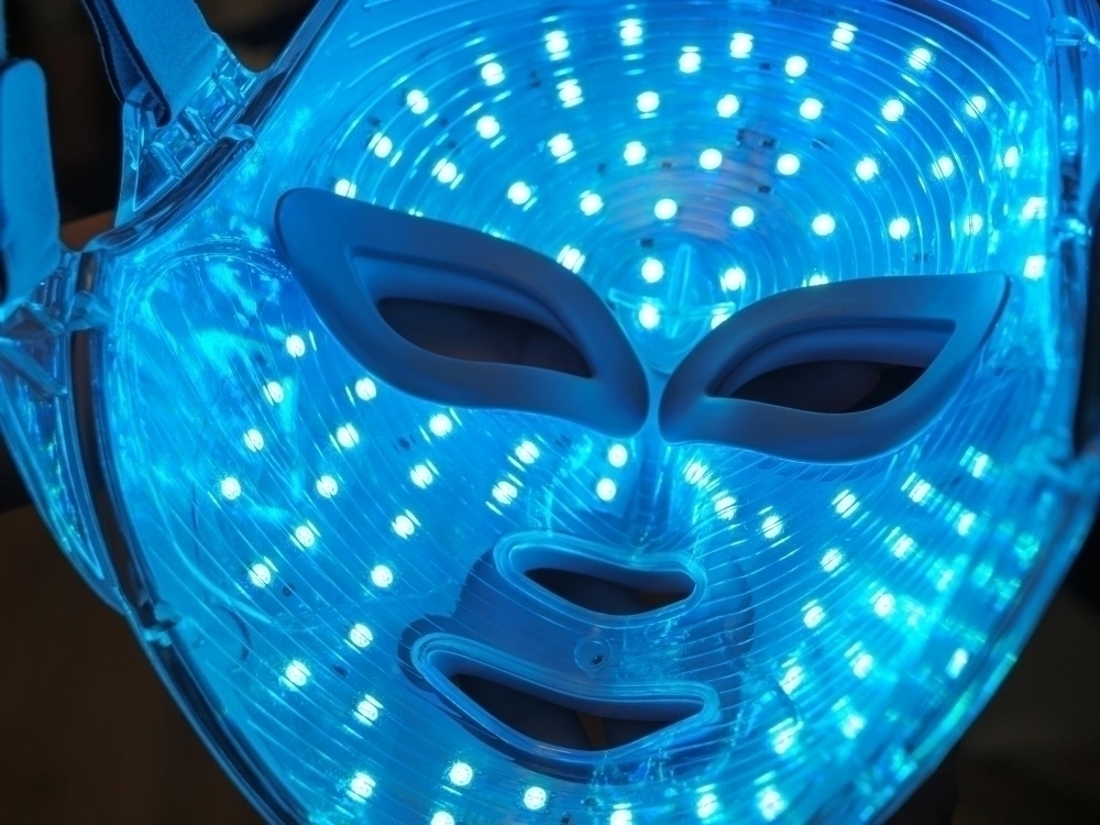 Blue light therapy mask interior